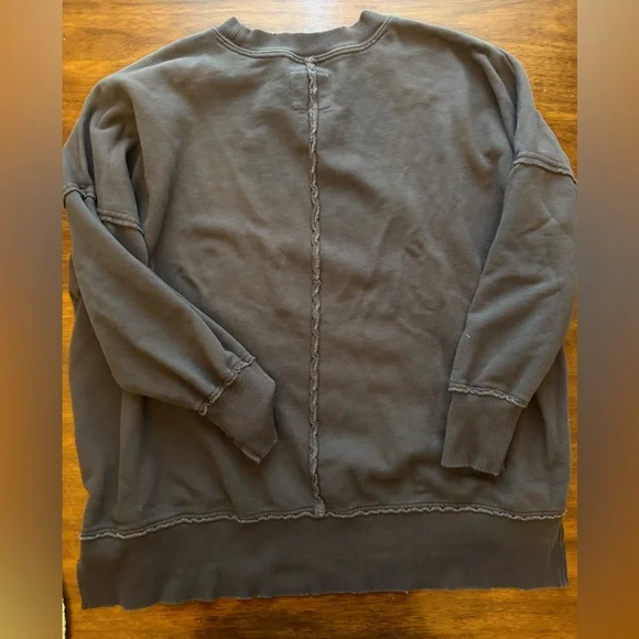 aerie and Bucket list boutique Crewneck & Henley Sweater sweatshirt bundle Lot - Picture 5 of 10